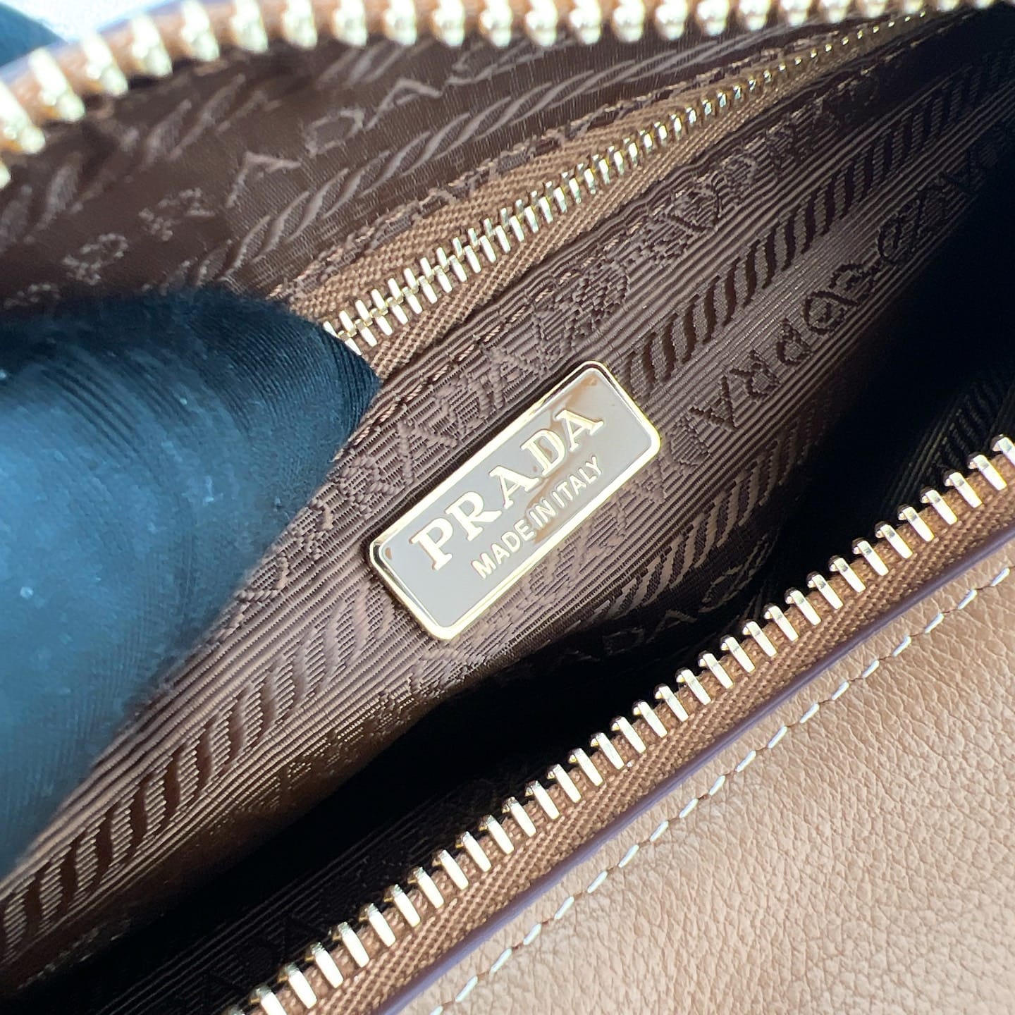 Soft Grain Prada 1BC239.2