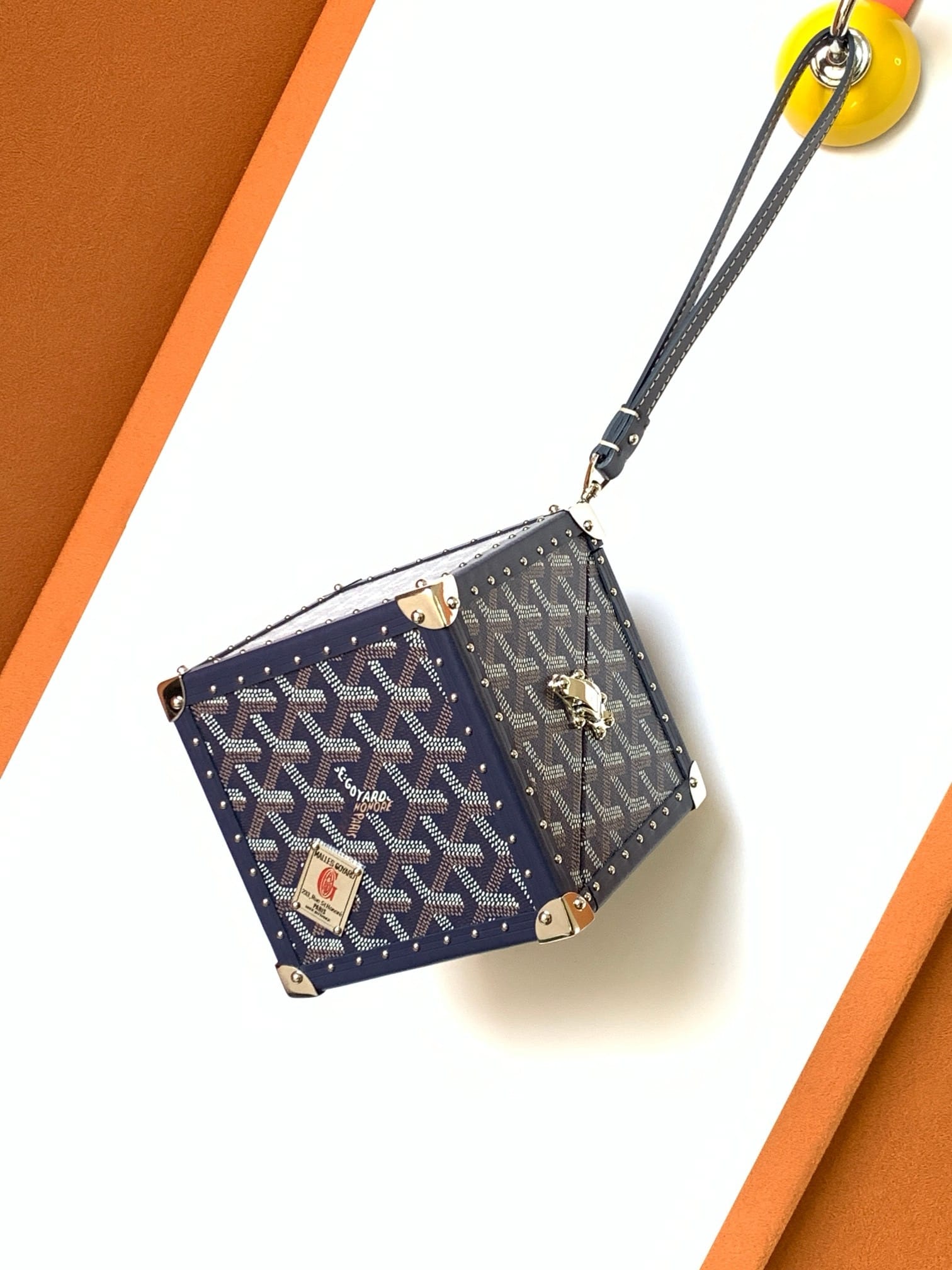 DE TUNK Goyard 8215,12a