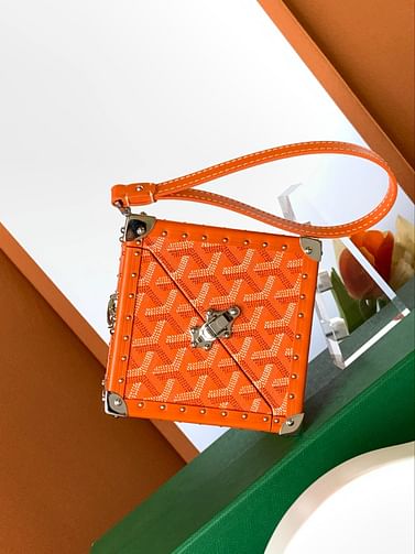 DE TUNK Goyard 8215.14A