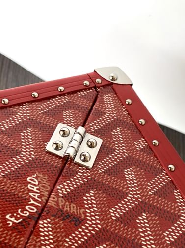 DE TUNK Goyard 8215.6