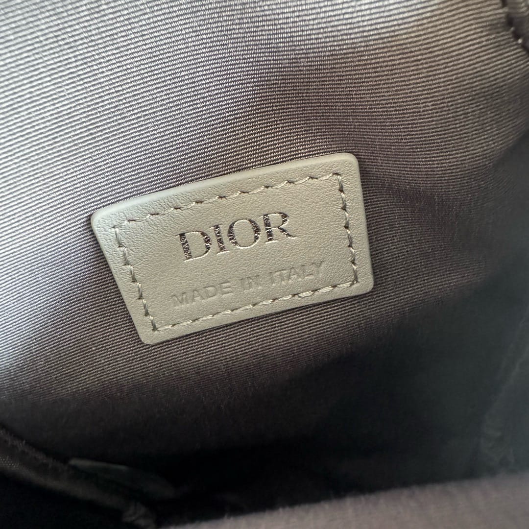 Hit the Road Dior 9242.1