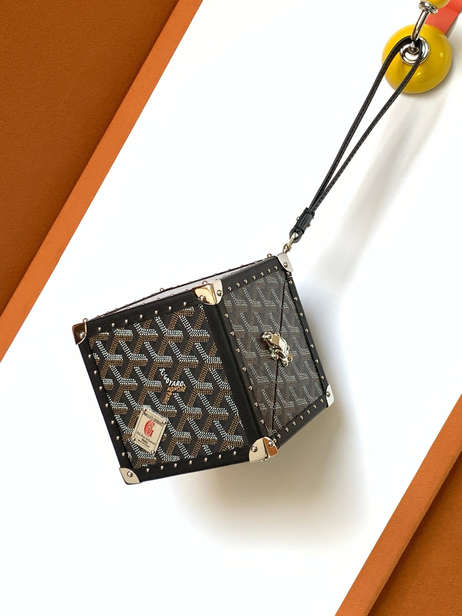 DE TUNK Goyard 8215.2A