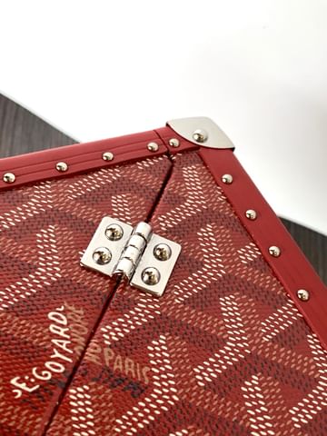 DE TUNK Goyard 8215.02