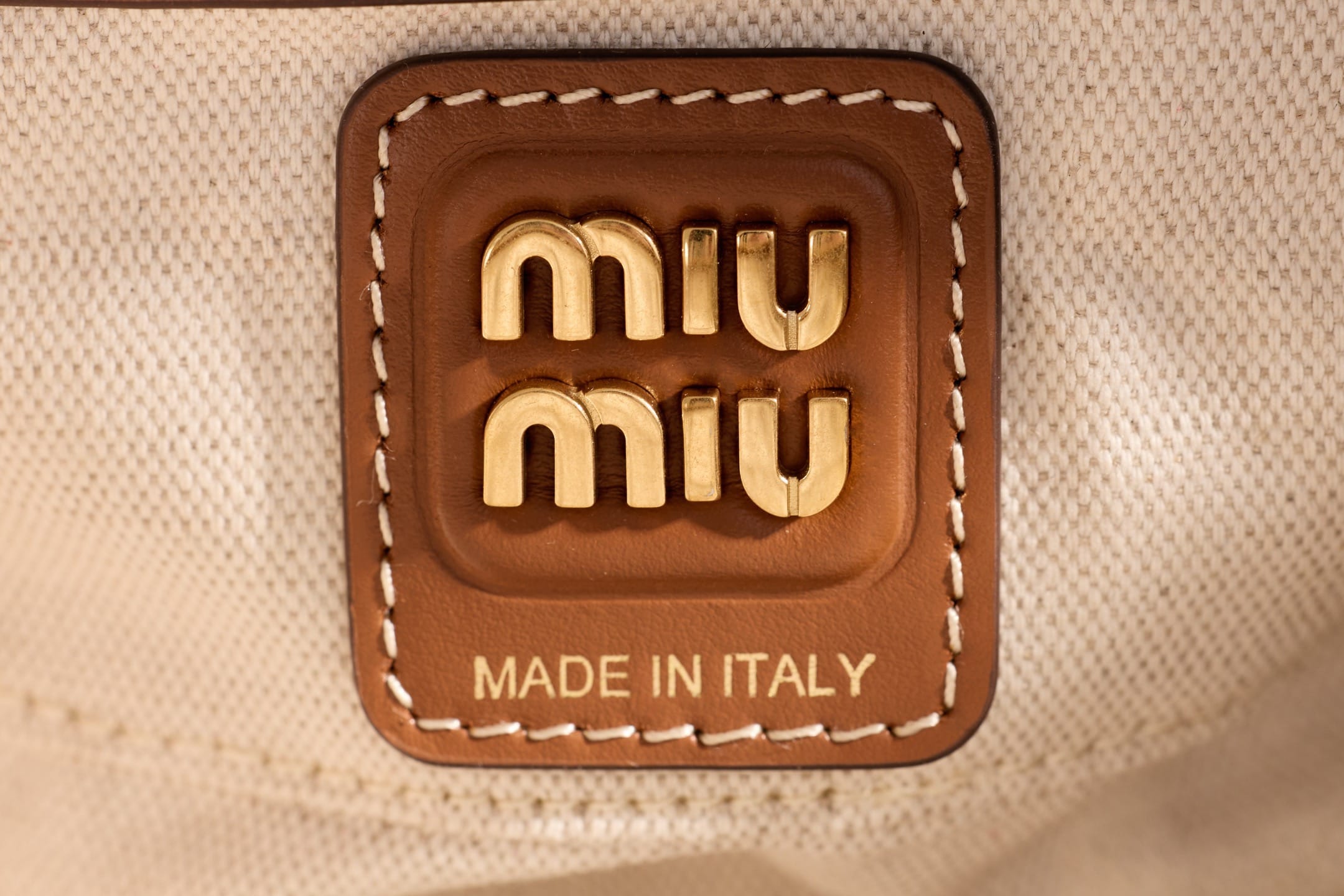 Beau leather bag Miu Miu 5BB173.5