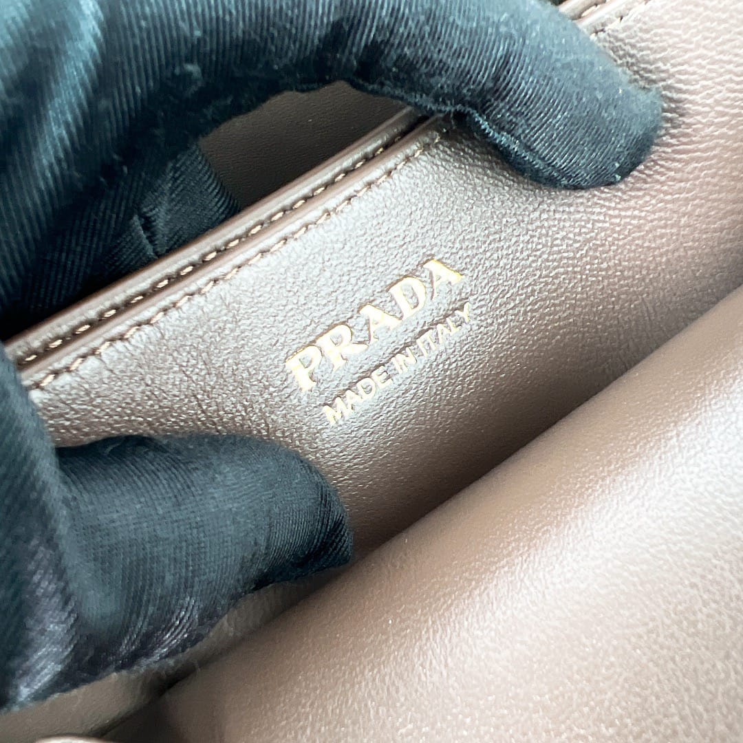 Buckle Prada 1BA417.7