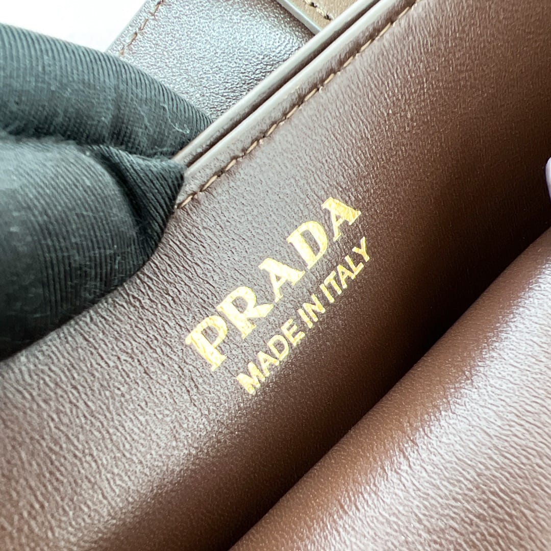 Buckle Prada 1BA434.6