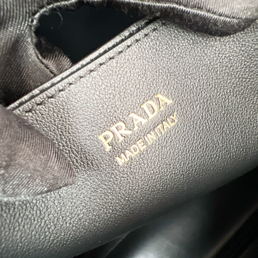 Buckle Prada 2VG126