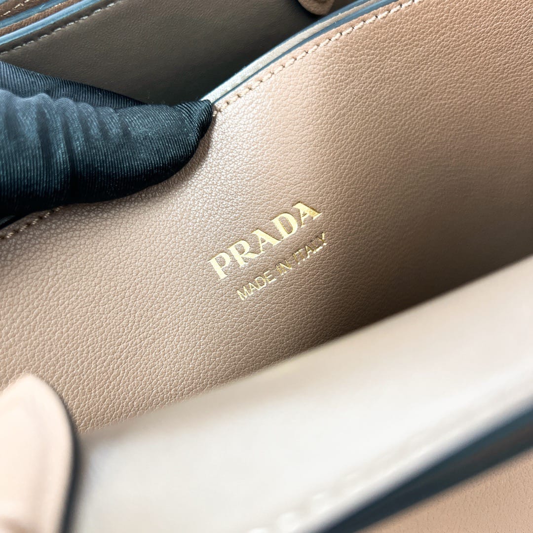 Buckle Prada 1BA417.12