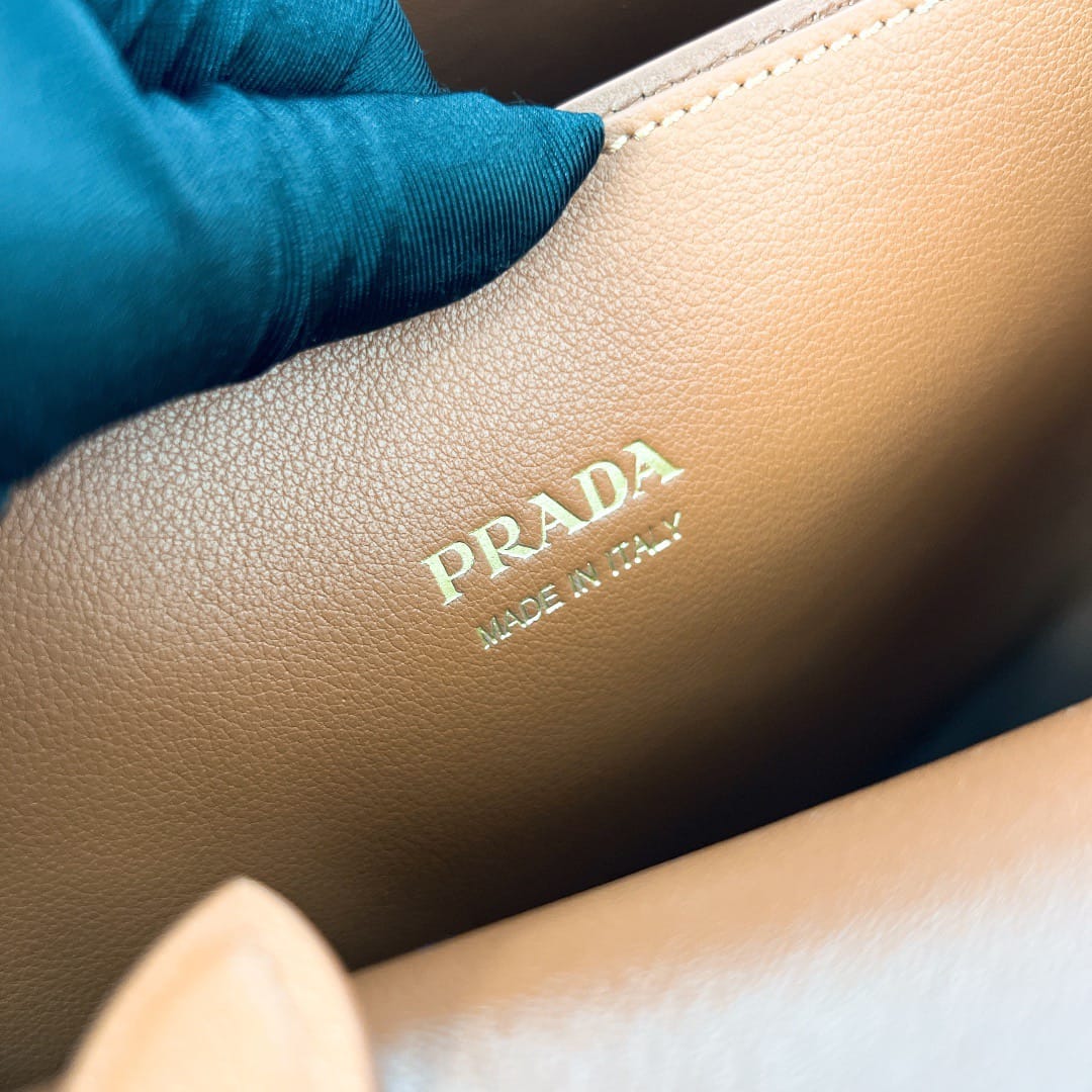 Buckle Prada 1BA417.13