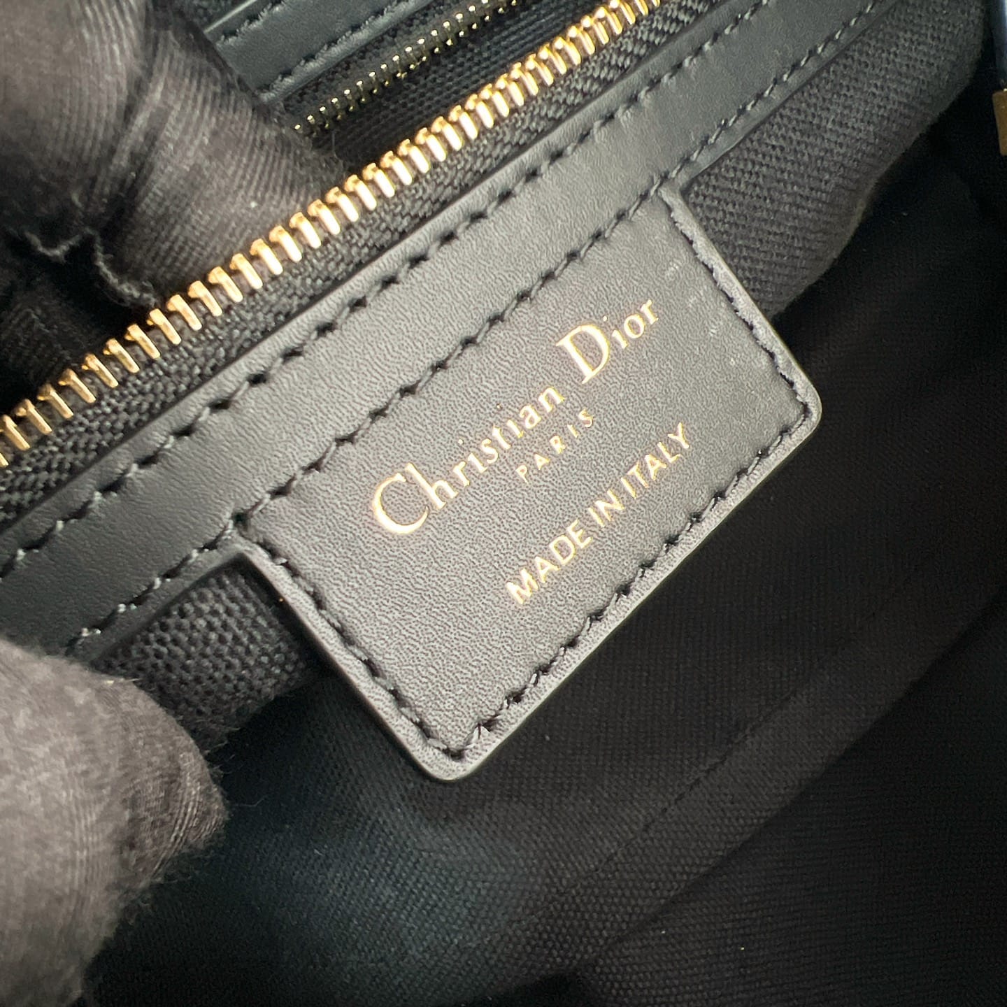 Journey Dior M2417.1