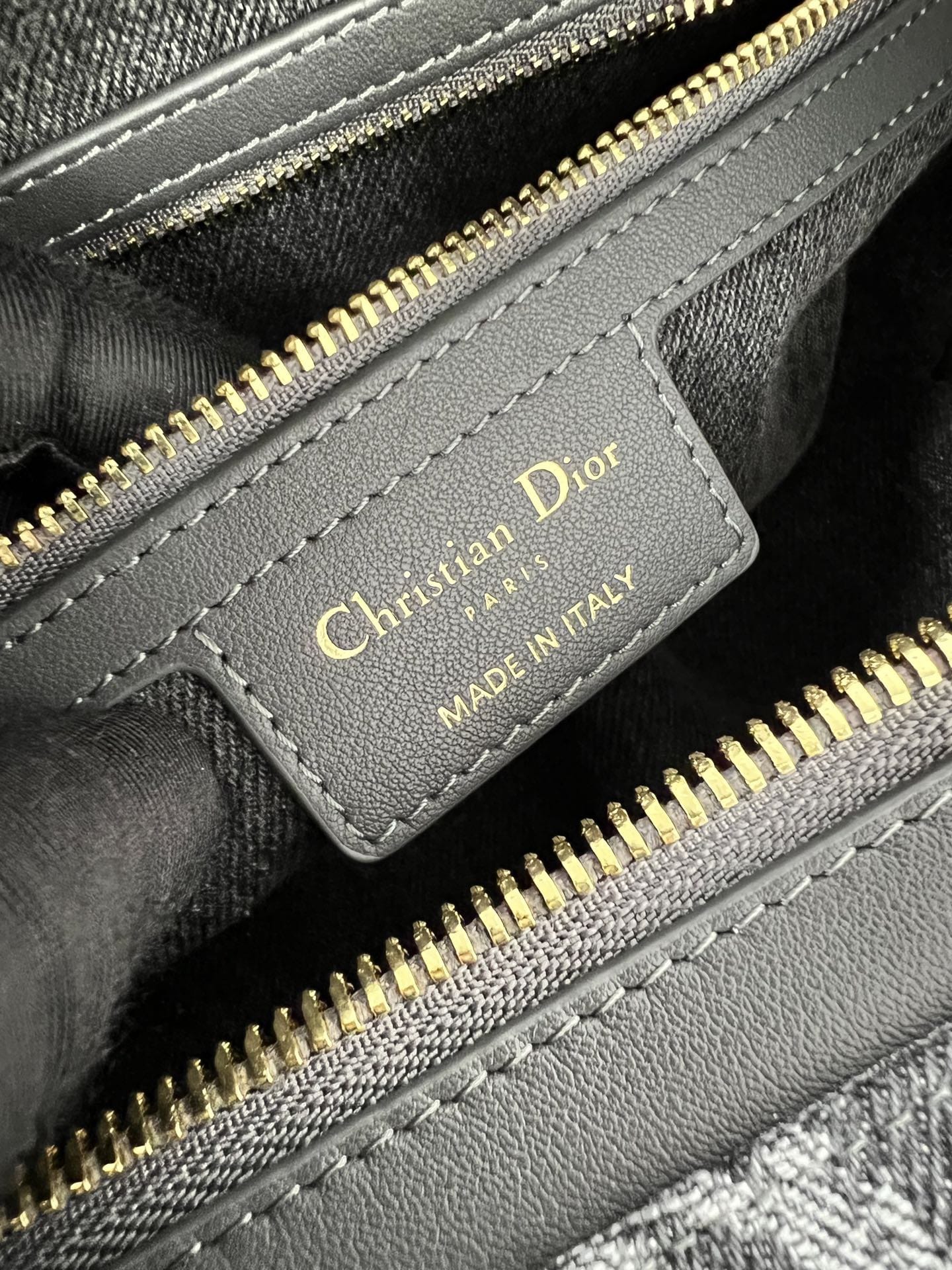 Journey Dior M2417.6