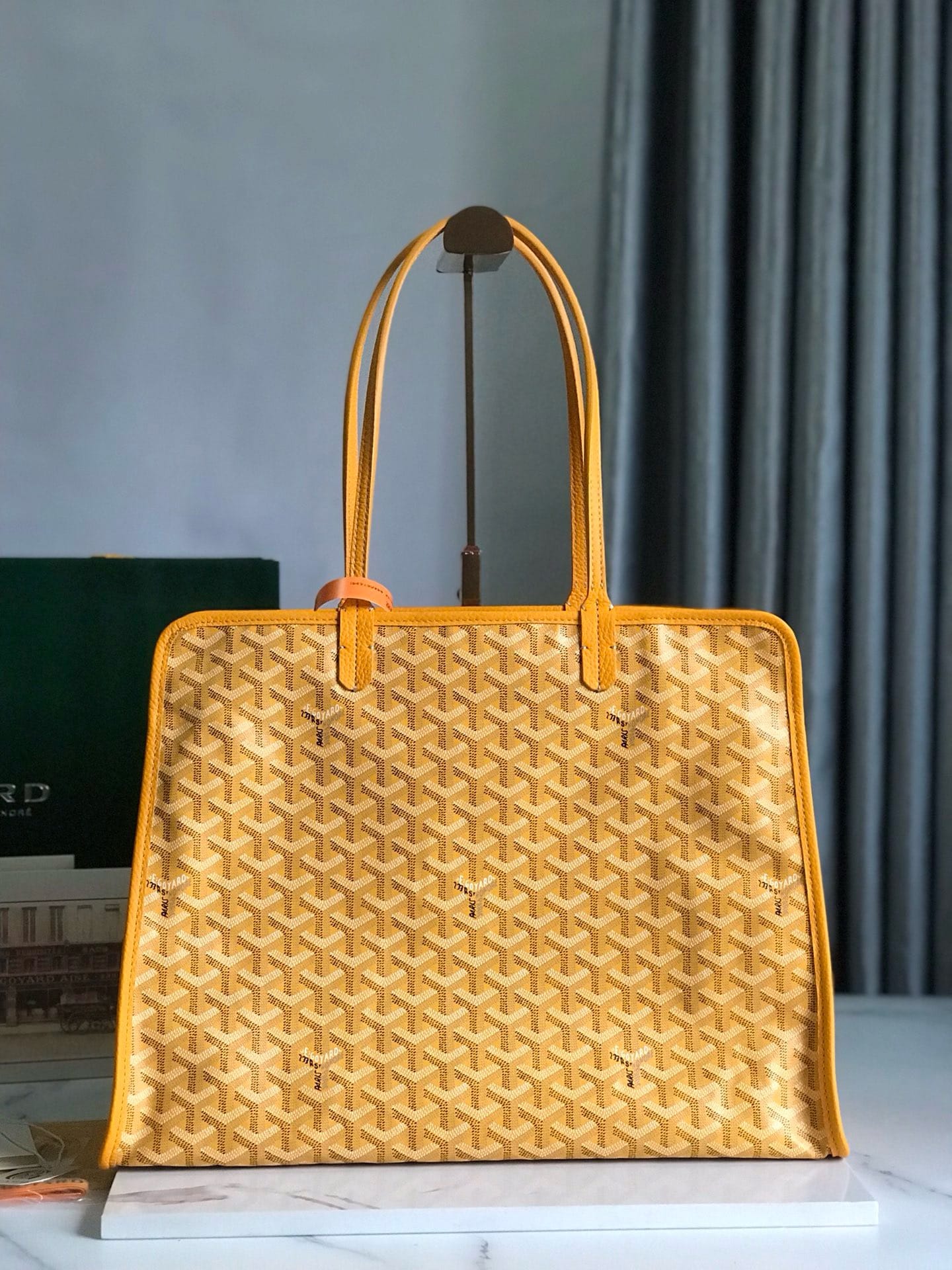Hardy-10 Goyard