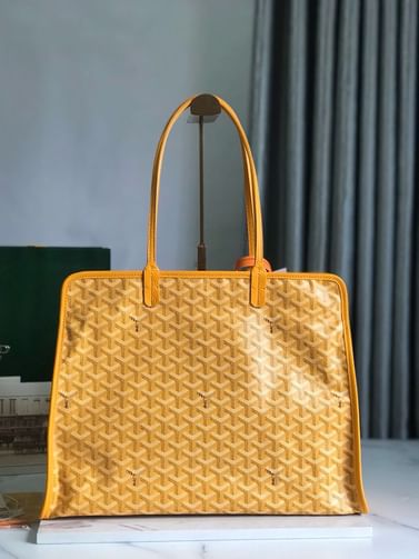 Hardy-10 Goyard