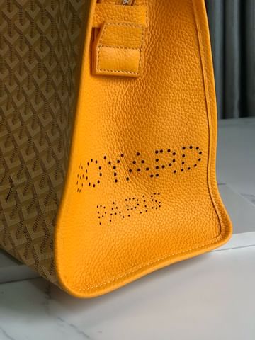 Hardy-10 Goyard