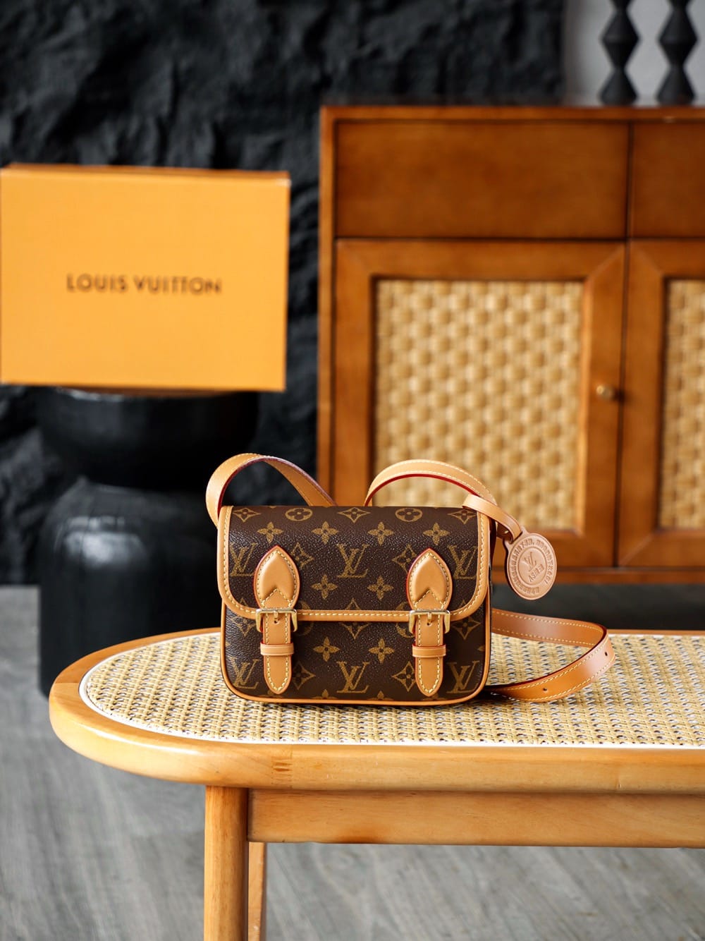 Satchel Louis Vuitton M26805