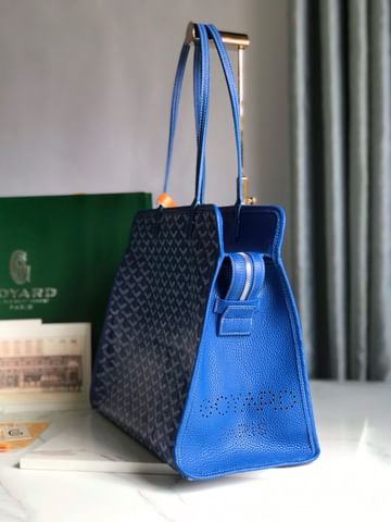 Hardy-8 Goyard