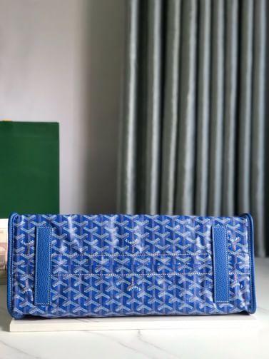 Hardy-8 Goyard