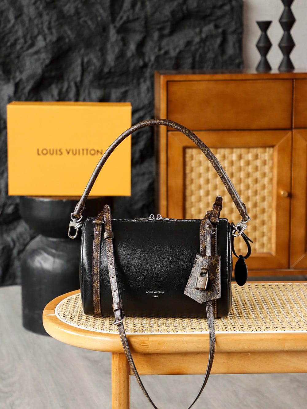 Express Louis Vuitton M27929