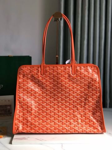 Hardy-5 Goyard