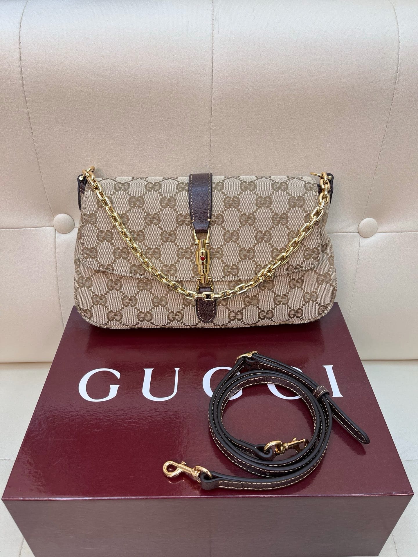 Aperetivo Gucci 866720