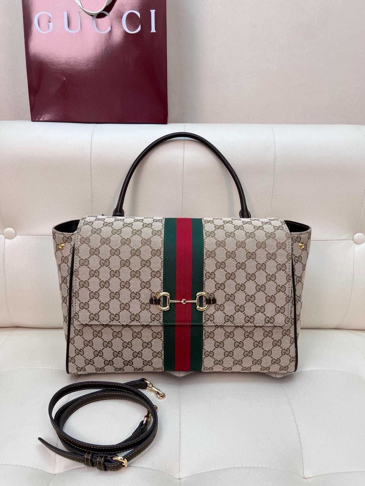 Paparazzo Gucci 875019