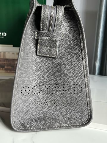 Hardy-4 Goyard