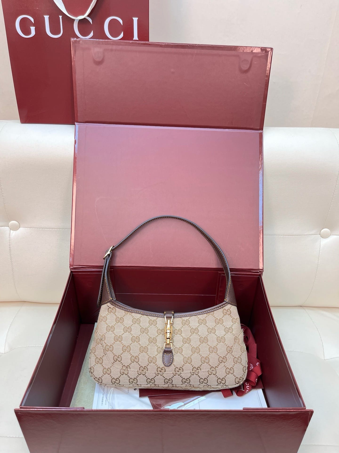 Jackie Slim Gucci 863137.1