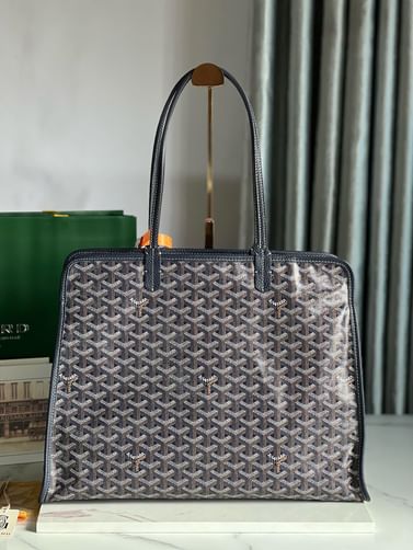 Hardy-3 Goyard
