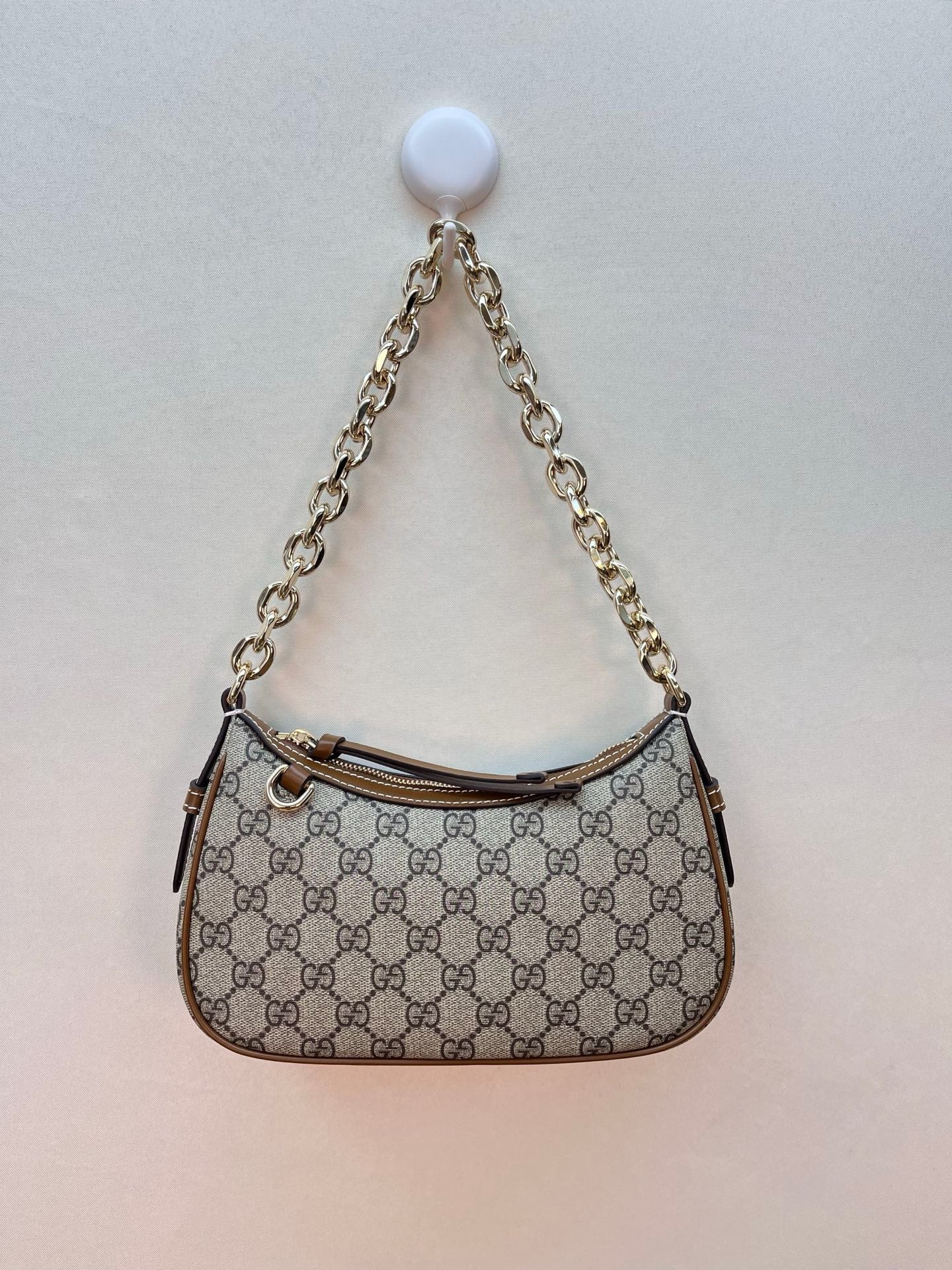 Emblem Gucci 847447