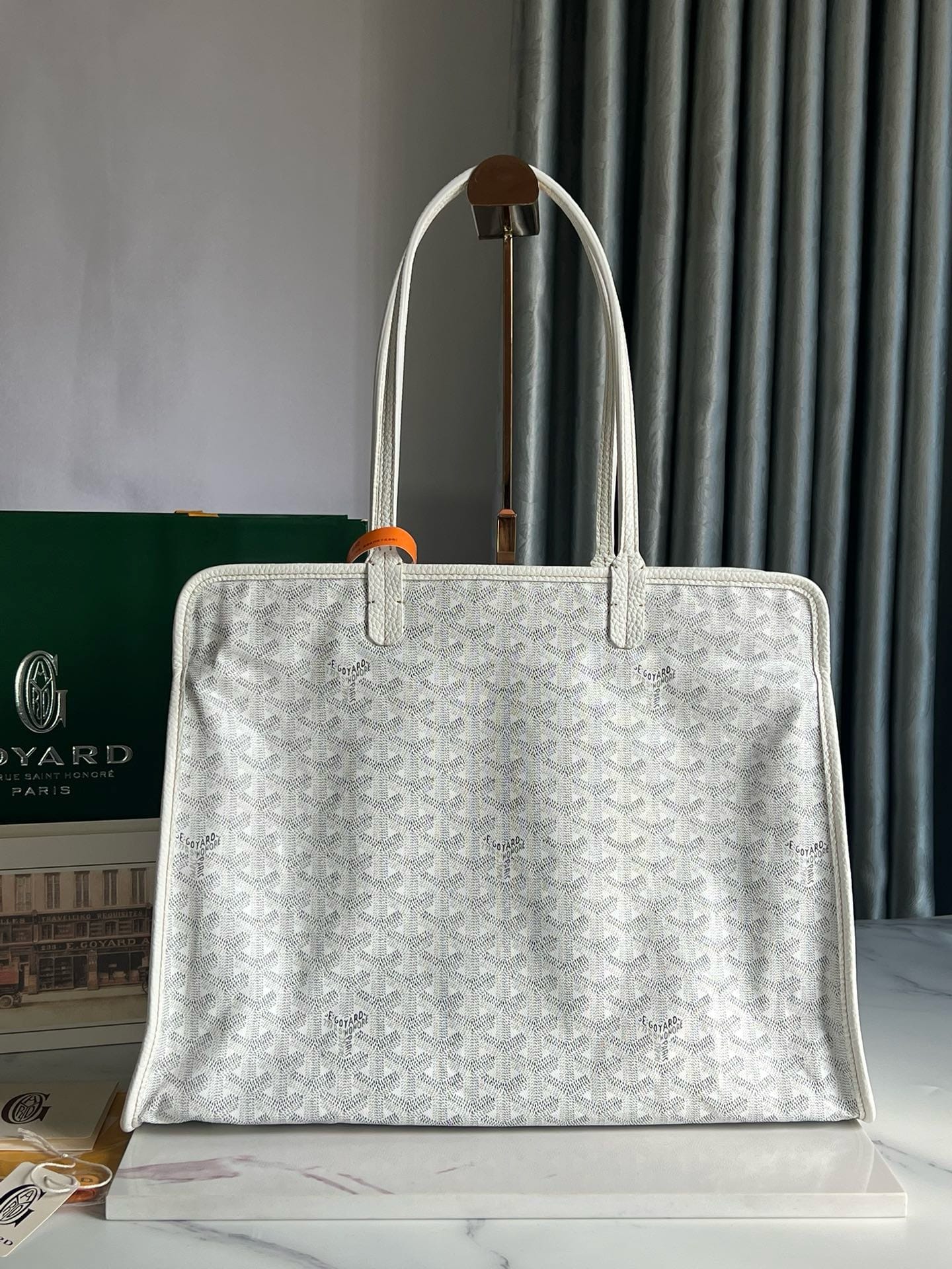 Hardy-2 Goyard