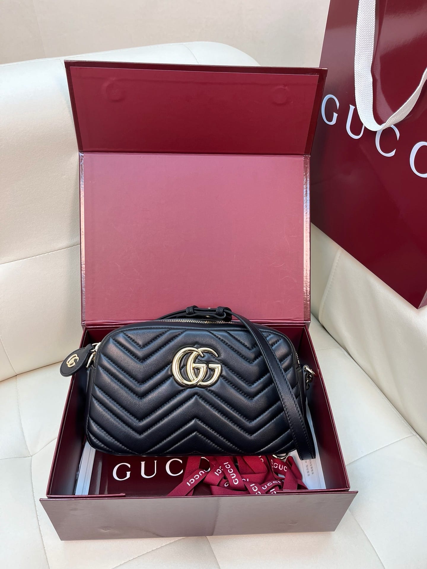 Marmont Gucci 855273.2