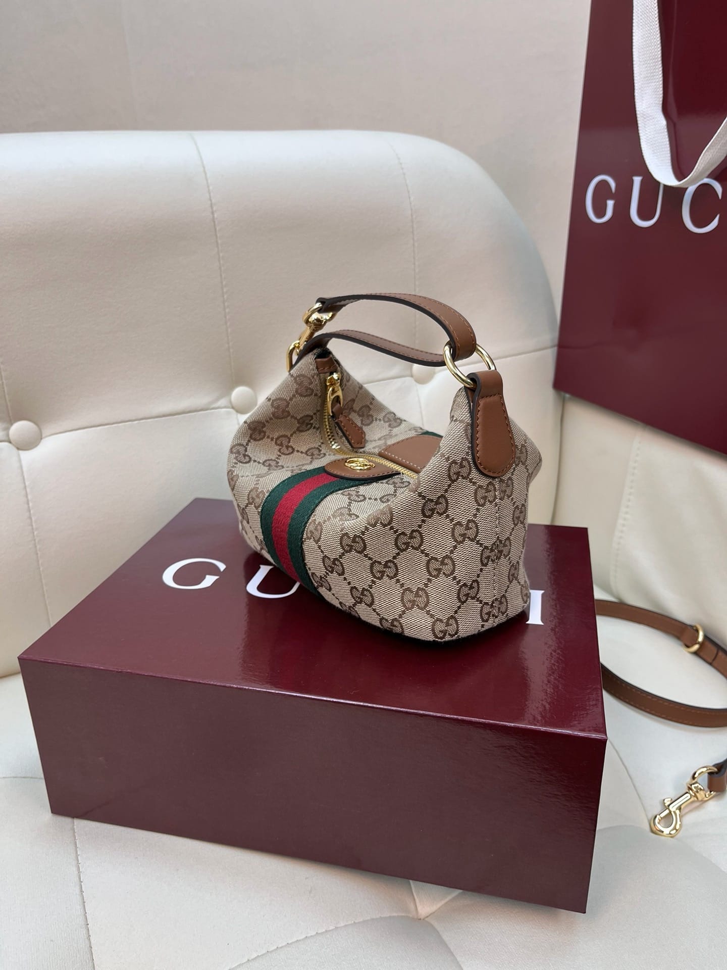 Vanity Gucci 861775