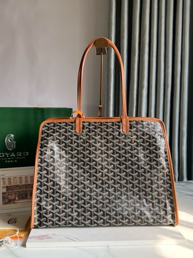 Hardy-1 Goyard