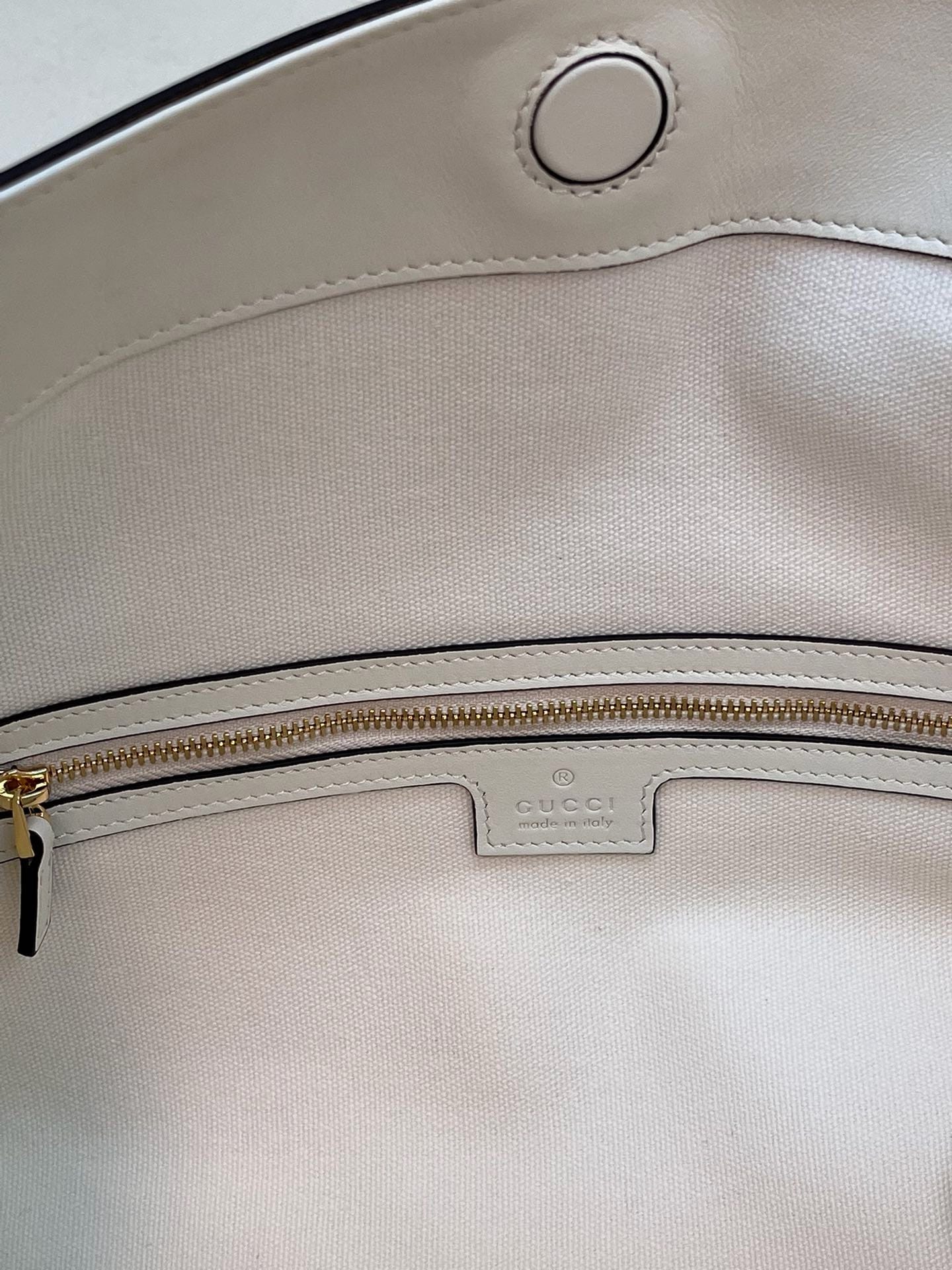 Beatrix Gucci 850546.1