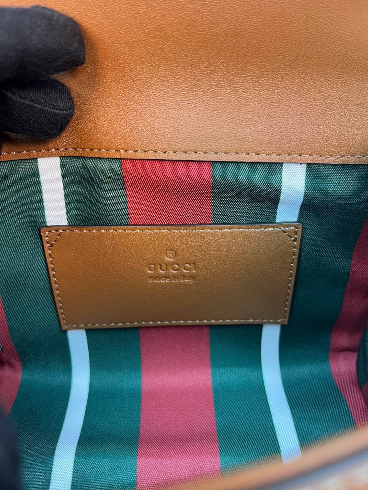 Padlock Gucci 848884.1