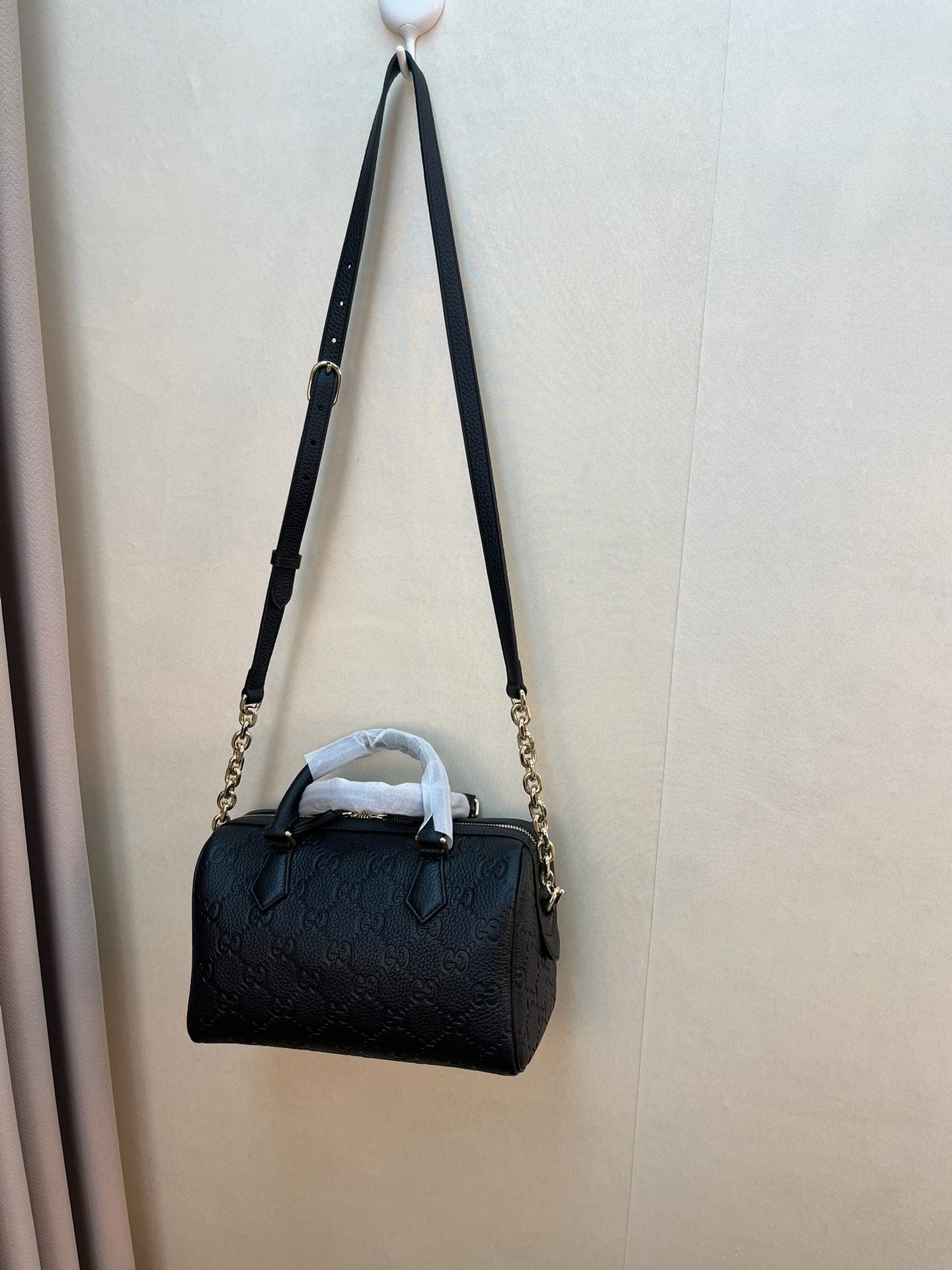 Emblem Gucci 815255