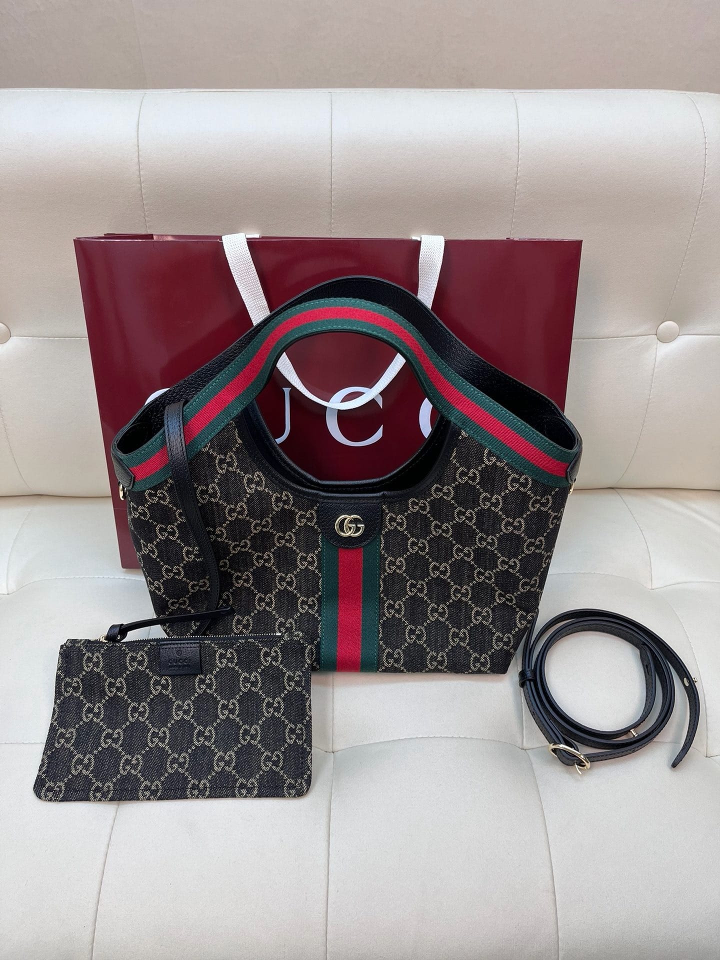 Giglio Gucci 860845
