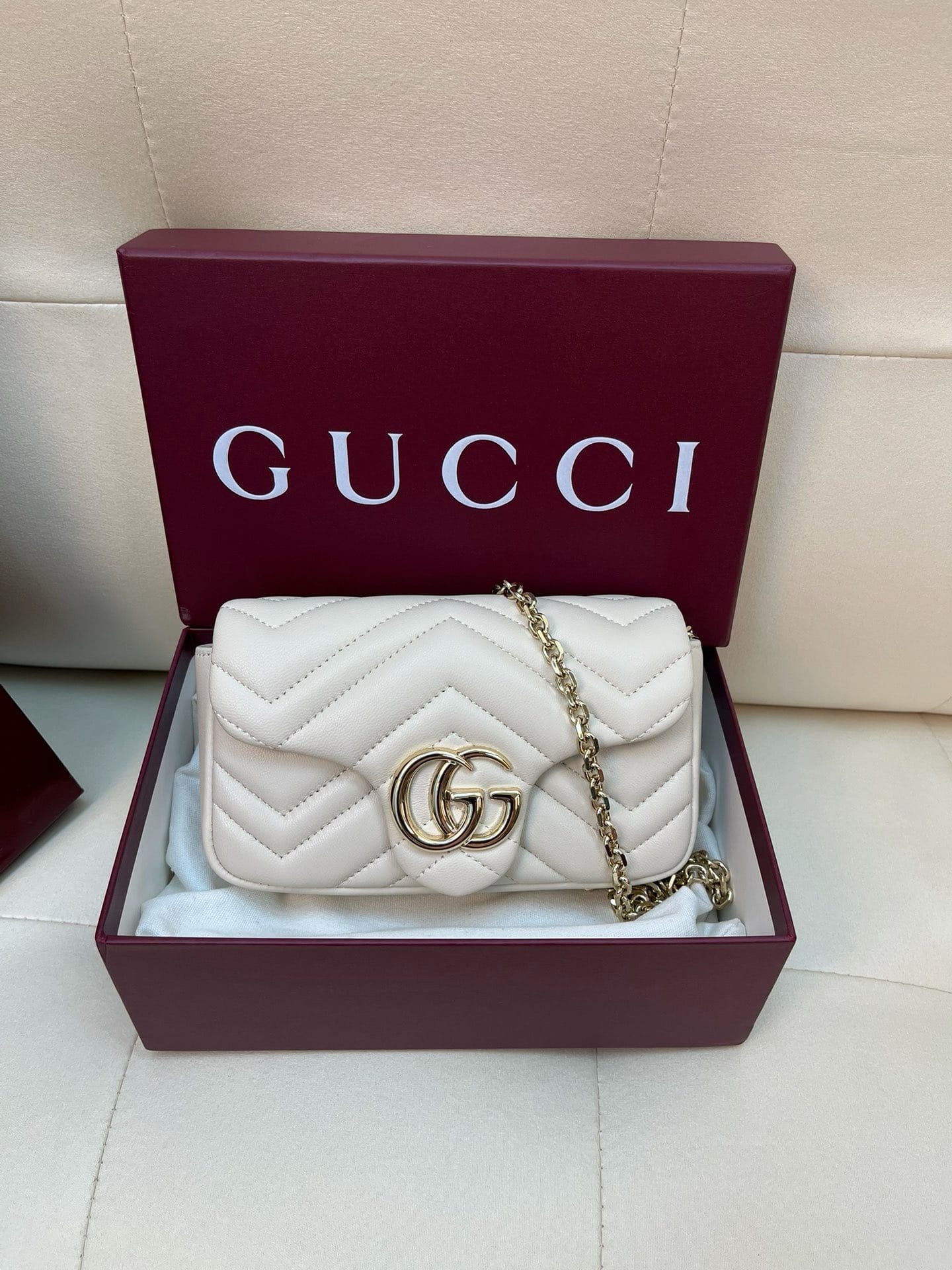 Marmont Gucci 841290.2