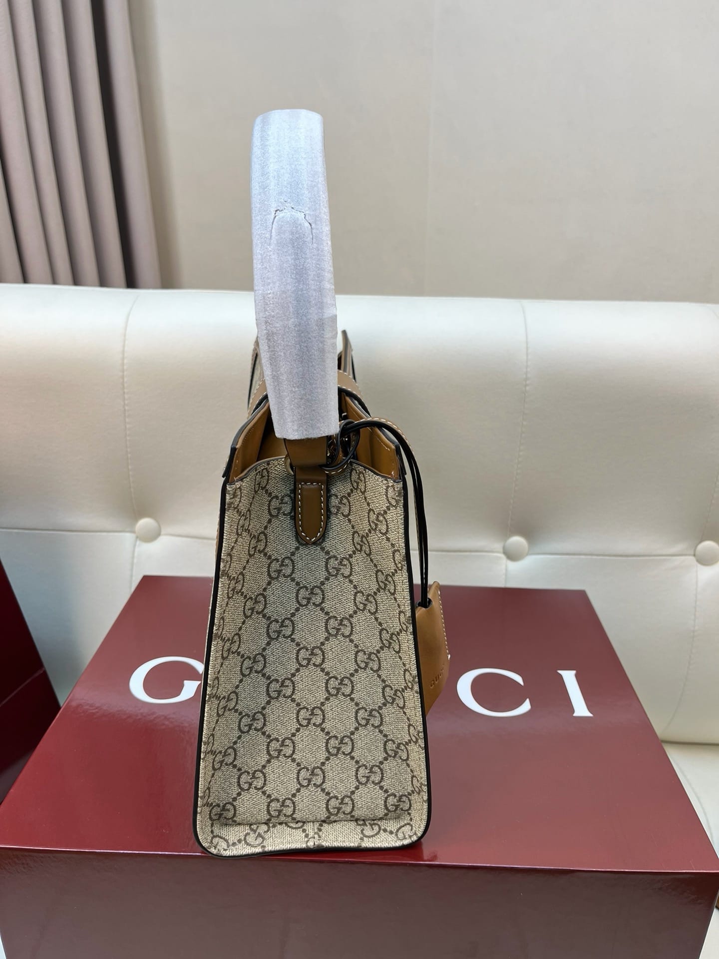 Padlock Gucci 838991