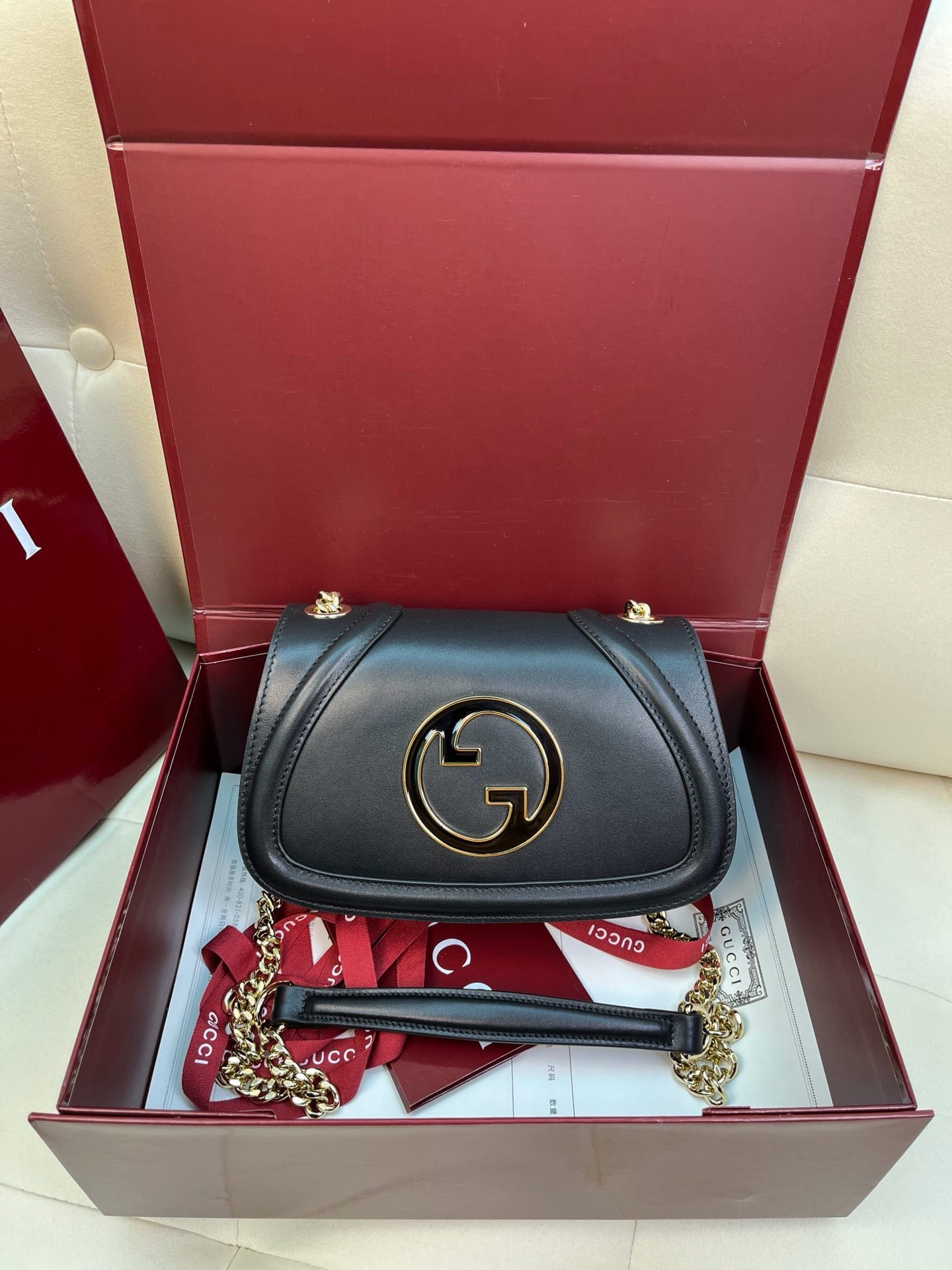 Blondie Gucci 815711