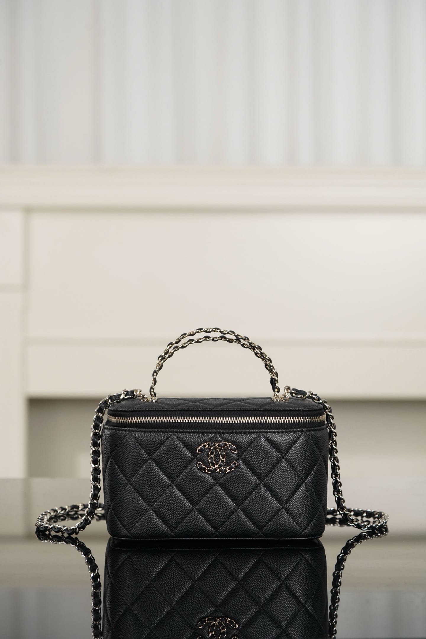 26s Vanity Chanel 1