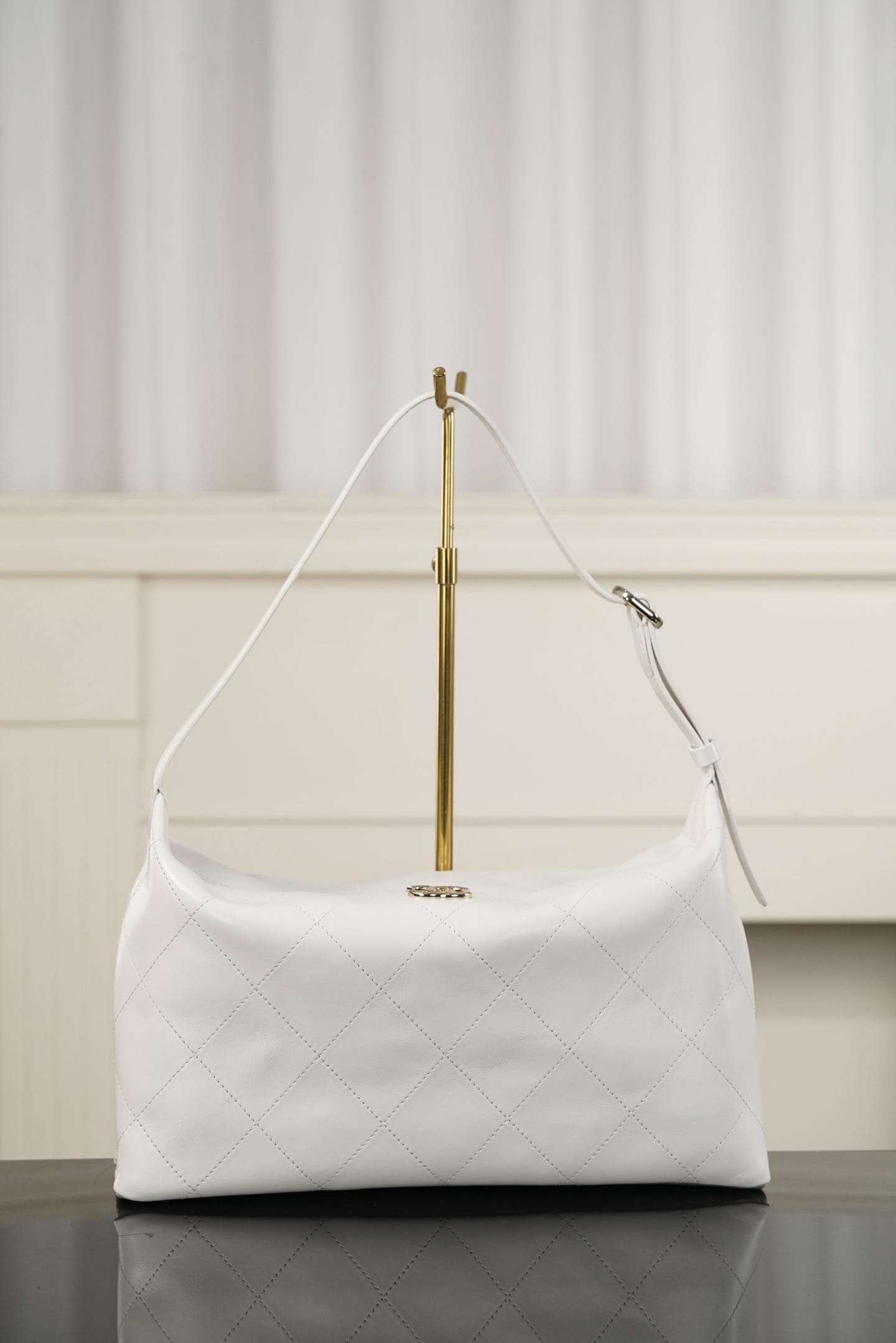 26p hobo Chanel 3