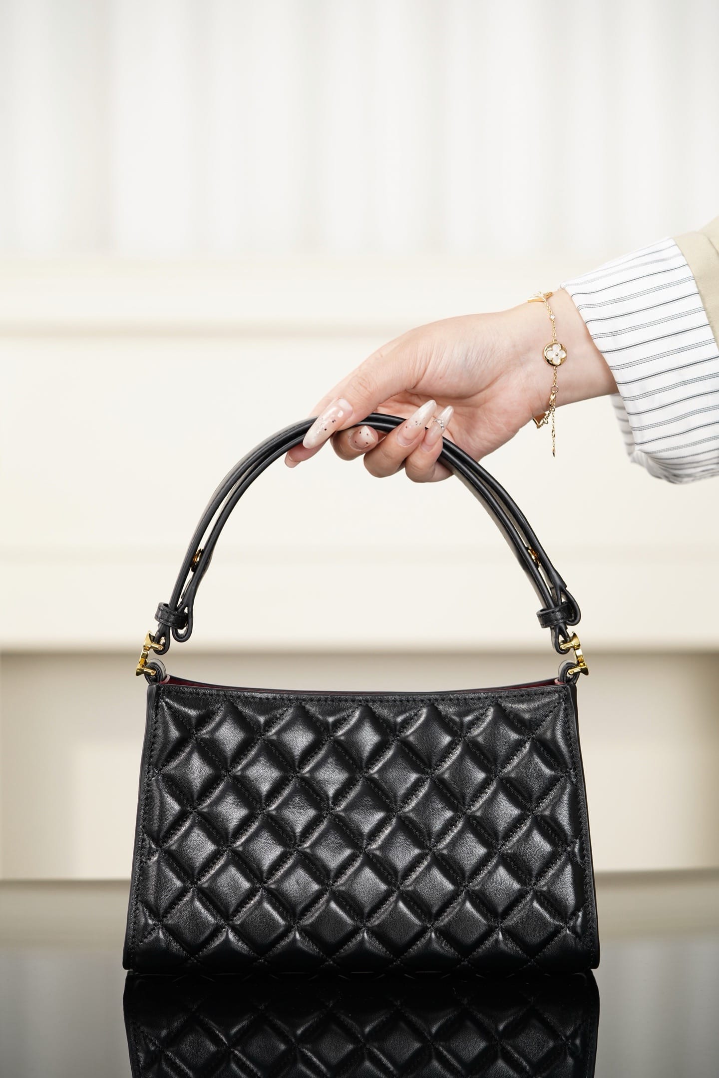 26x Hobo Chanel 1