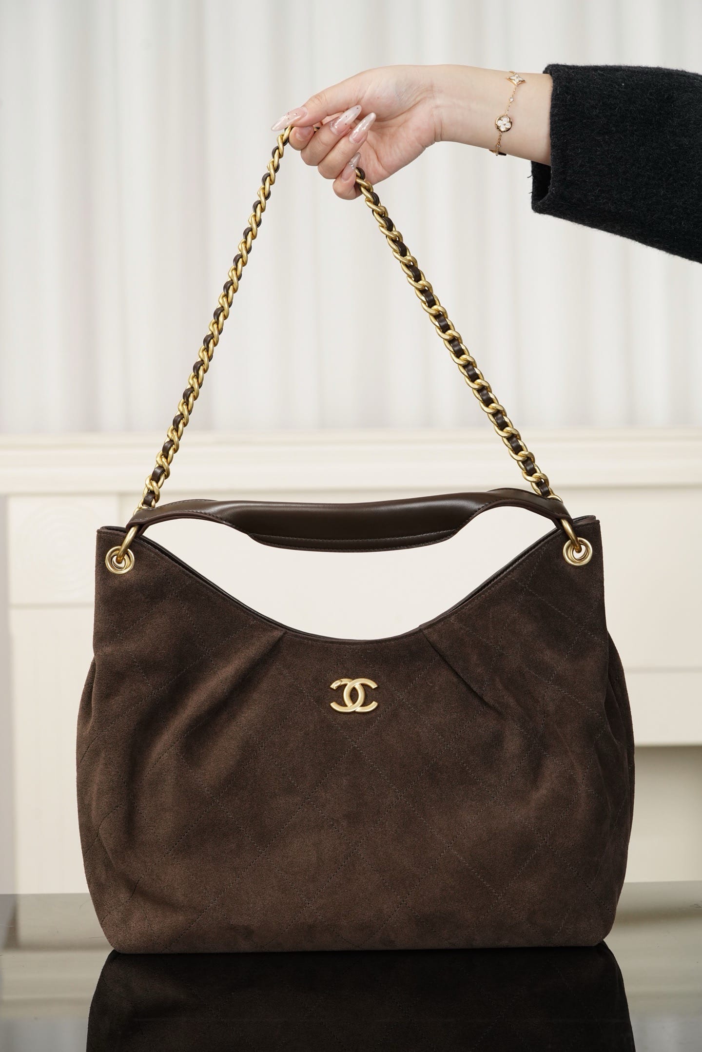 26c Hobo Chanel 104