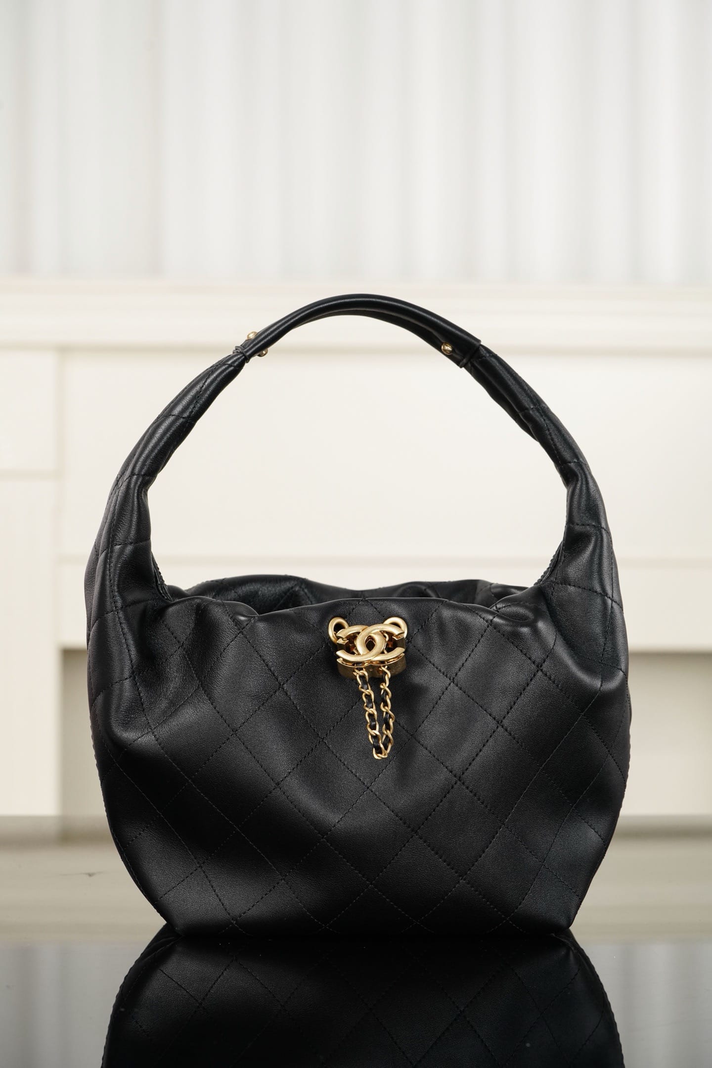 26c Hobo Chanel 106