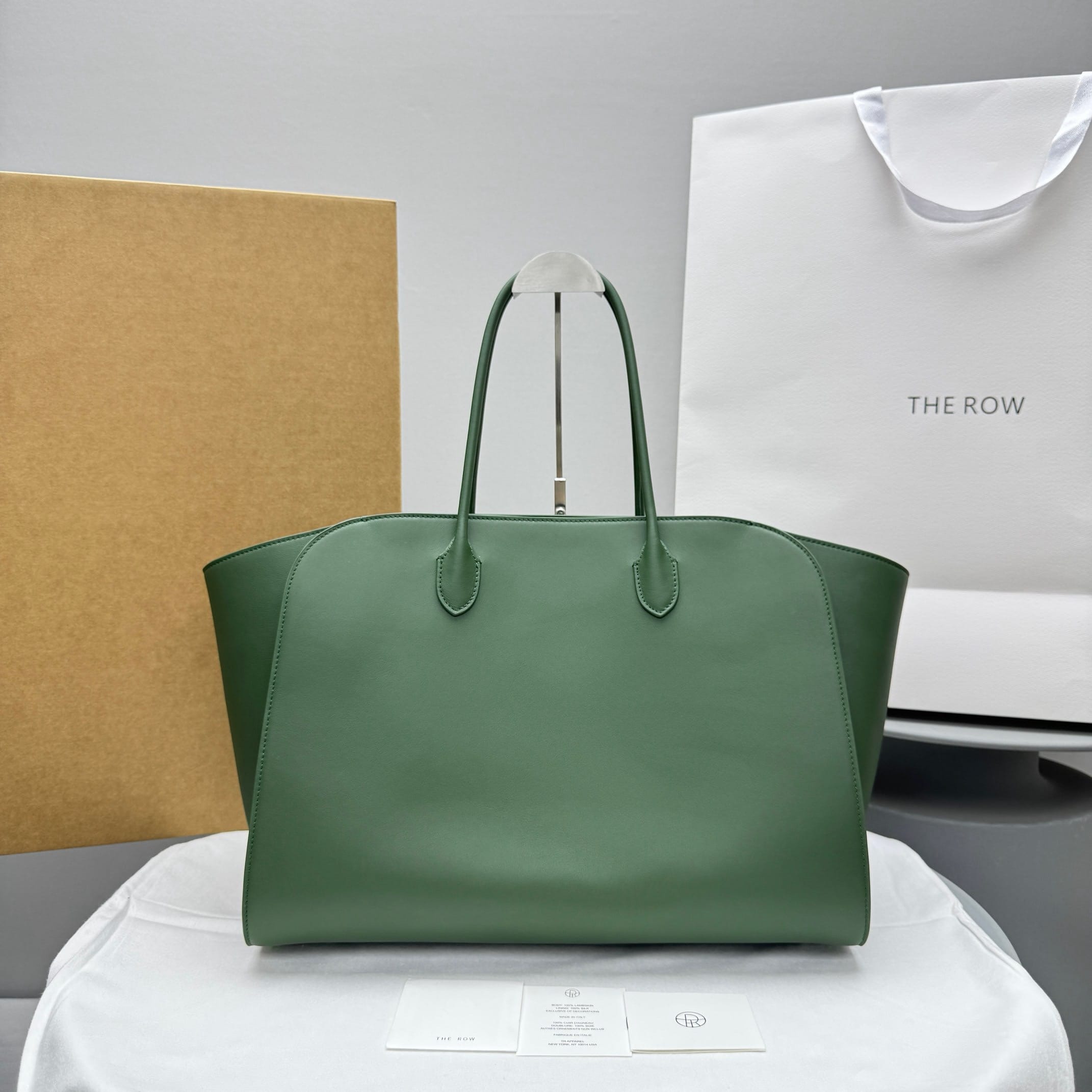 Marlo 17 The Row 1895.1
