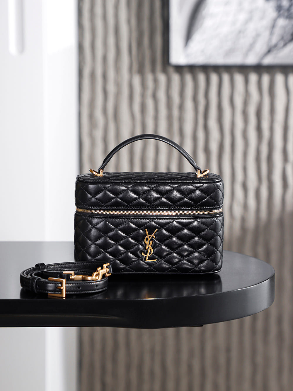 Gaby Saint Laurent 766731