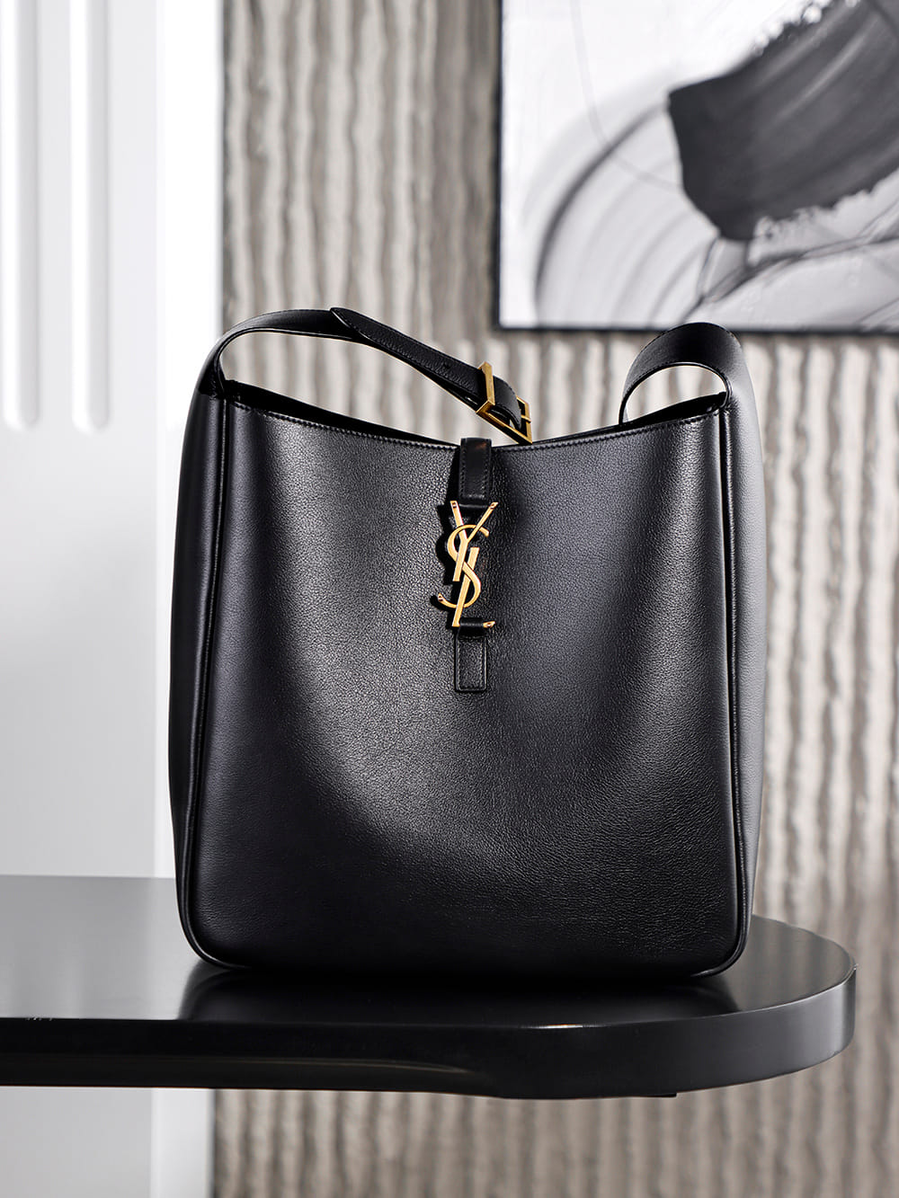 LE 5 Saint Laurent 753837