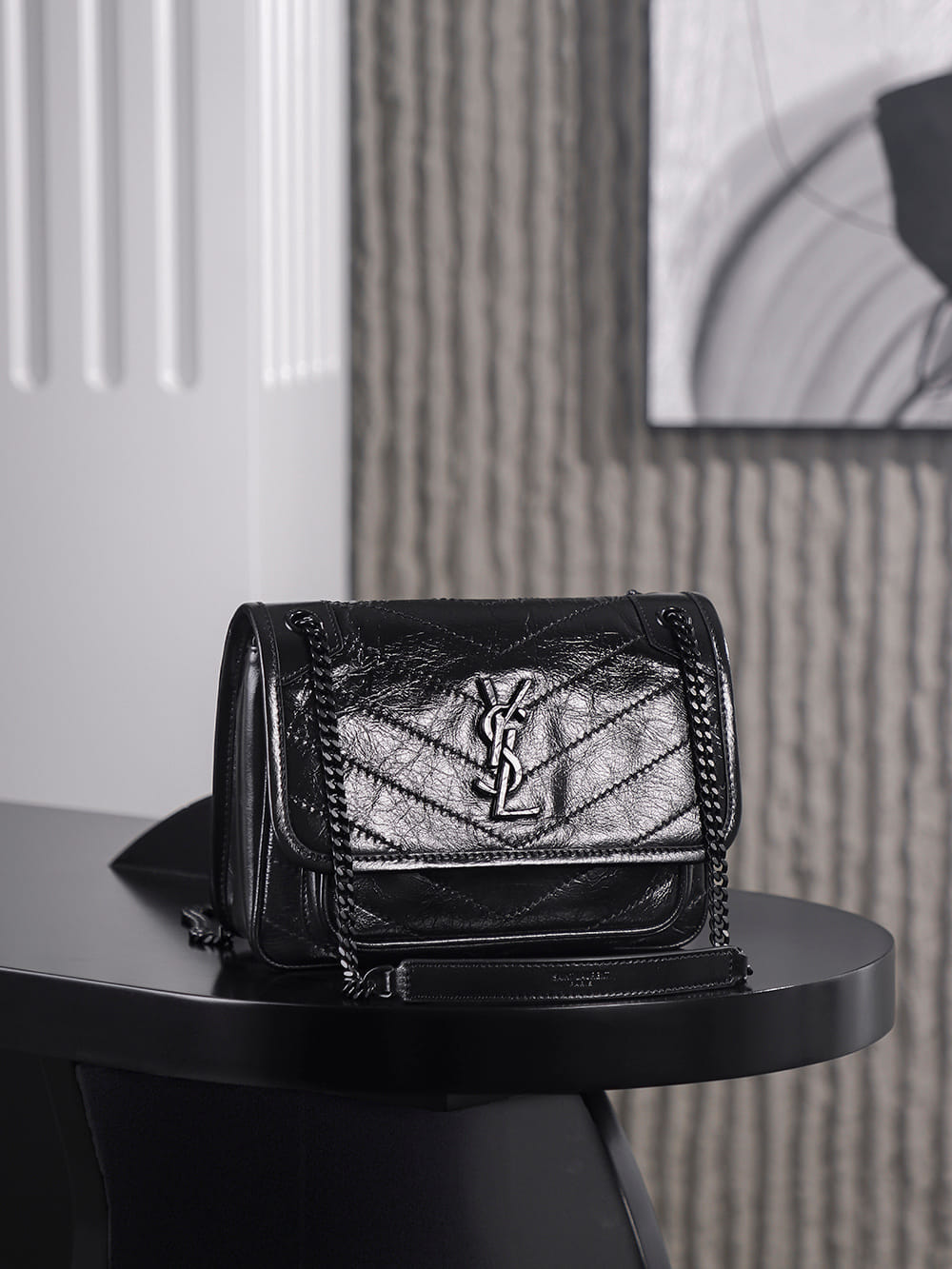 Niki Saint Laurent 633151.1