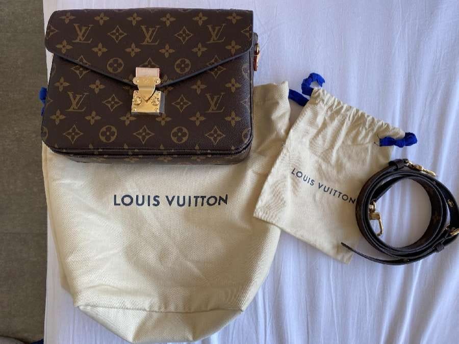 Louis Vuitton Pochette Metis Monogram: классика с тремя отделениями